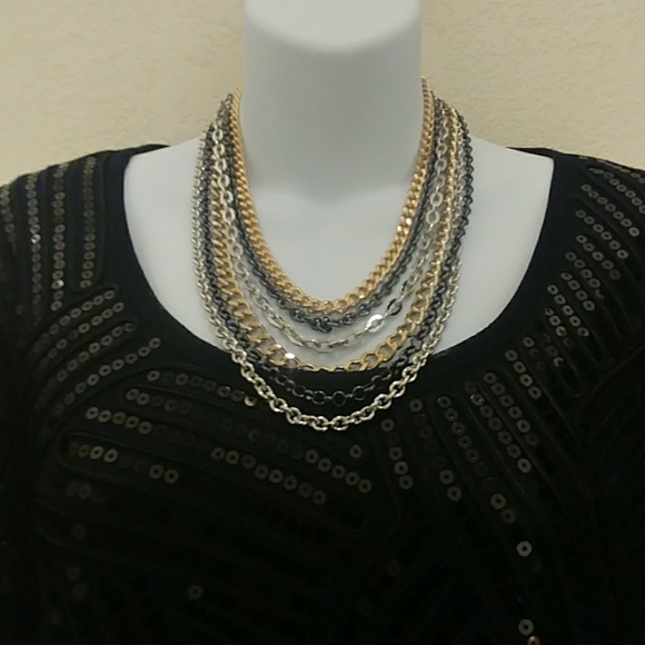 Tri Color Metal Chain Necklace - Picture 2 of 9